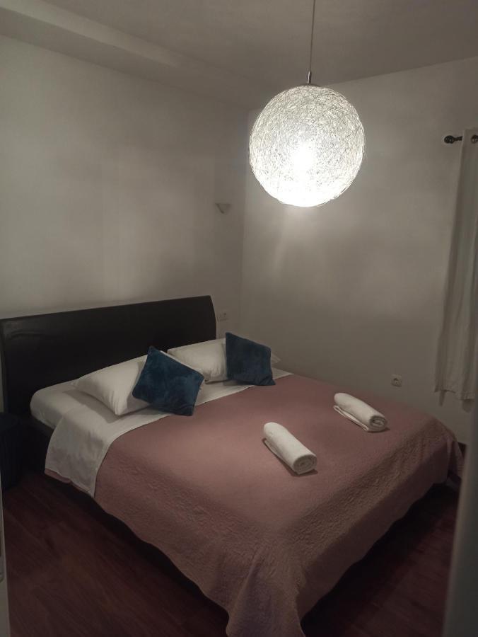 Apartment Bila Šibenik Esterno foto